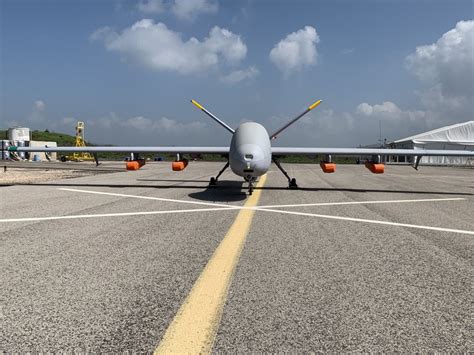 elbit hermes 900